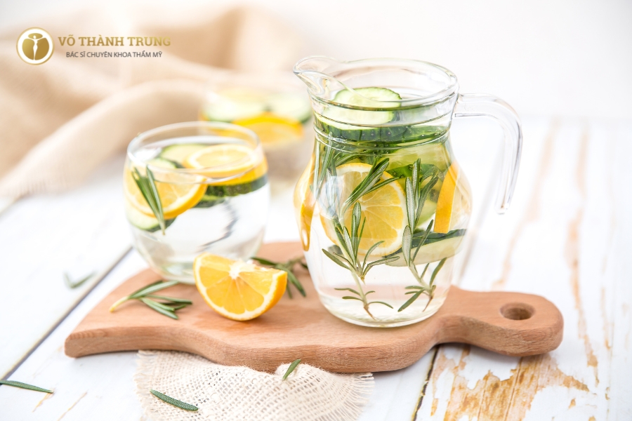 Nước detox dưa leo hỗ trợ quá trình giảm mỡ bụng và thanh lọc cơ thể